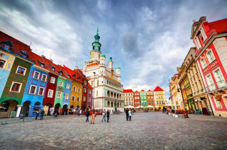 Apartament W Sercu Miasta Poznan Garbary 31 Esterno foto